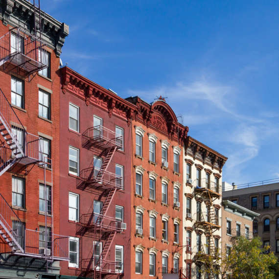 infestations in apartments can easily spread from room to room